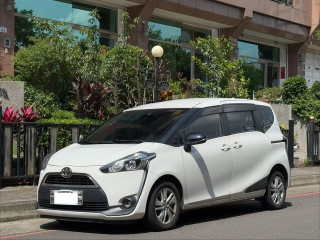 TOYOTA豐田 SIENTA  第1張相片