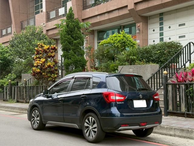 SUZUKI鈴木 SX4  第2張相片