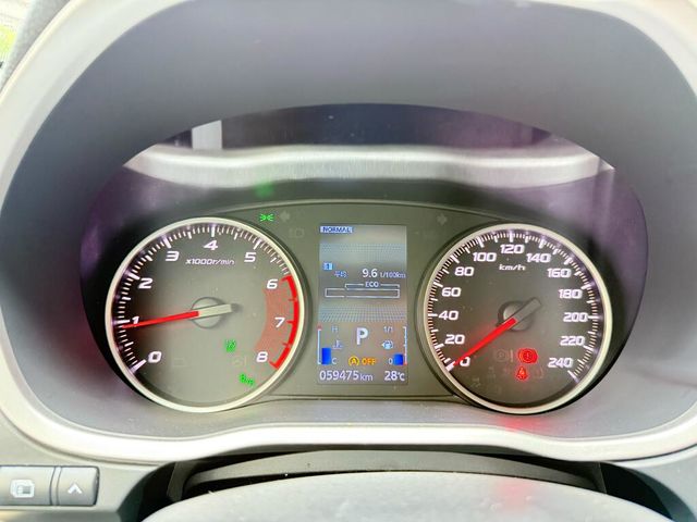 MITSUBISHI三菱 ECLIPSE  第11張相片