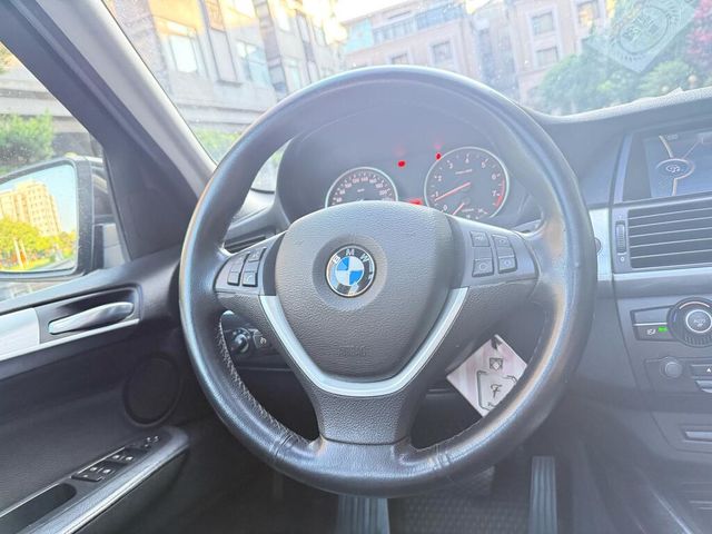 BMW寶馬 X5 XDRIVE35I  第6張相片