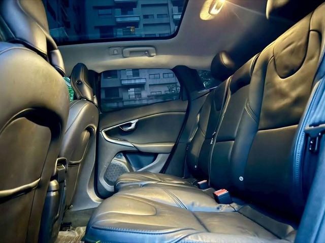 VOLVO富豪 V40  第5張相片