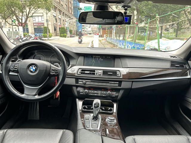 BMW寶馬 528I  第4張相片
