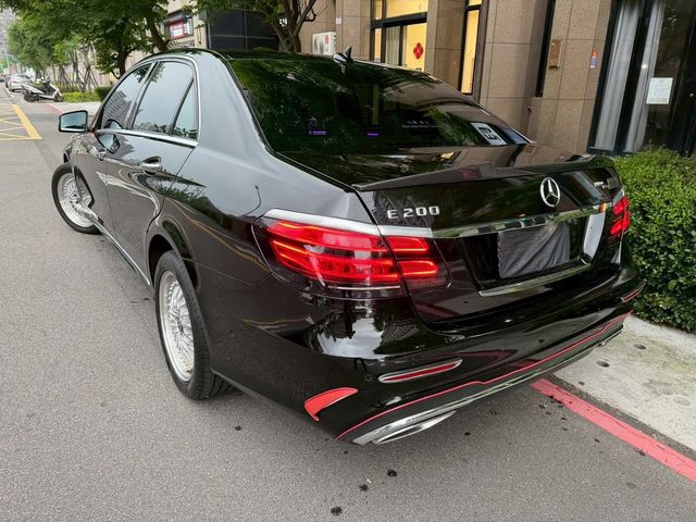 M-BENZ賓士 E200  第2張相片