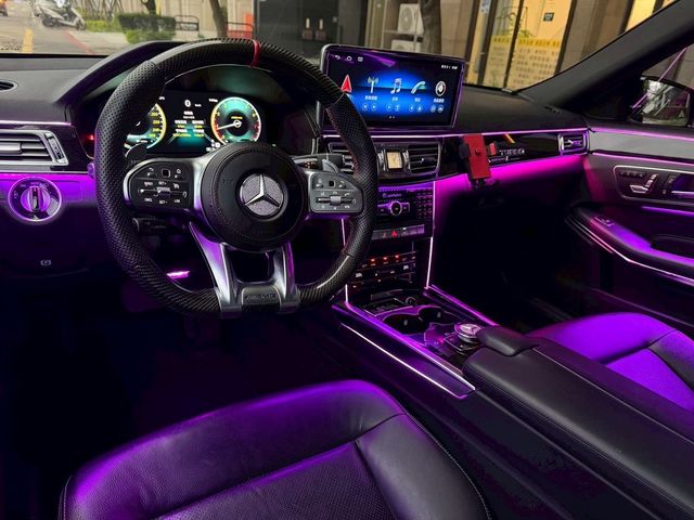 M-BENZ賓士 E200  第4張相片