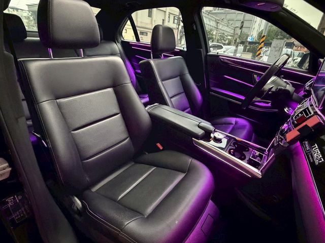M-BENZ賓士 E200  第5張相片