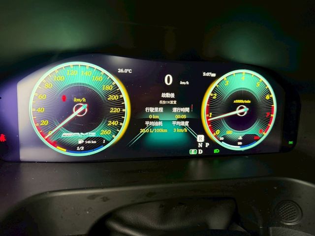 M-BENZ賓士 E200  第7張相片