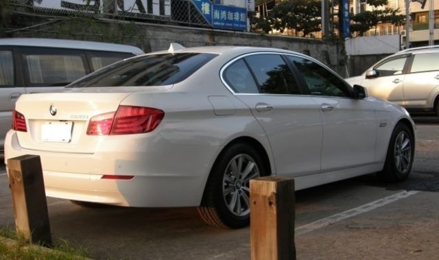 BMW寶馬 523  第3張相片