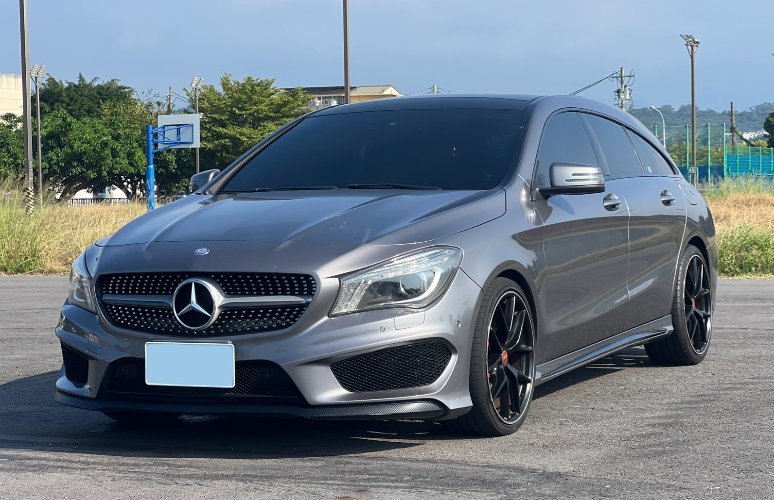 2015 Mercedes-Benz CLA250 SB  第1張相片
