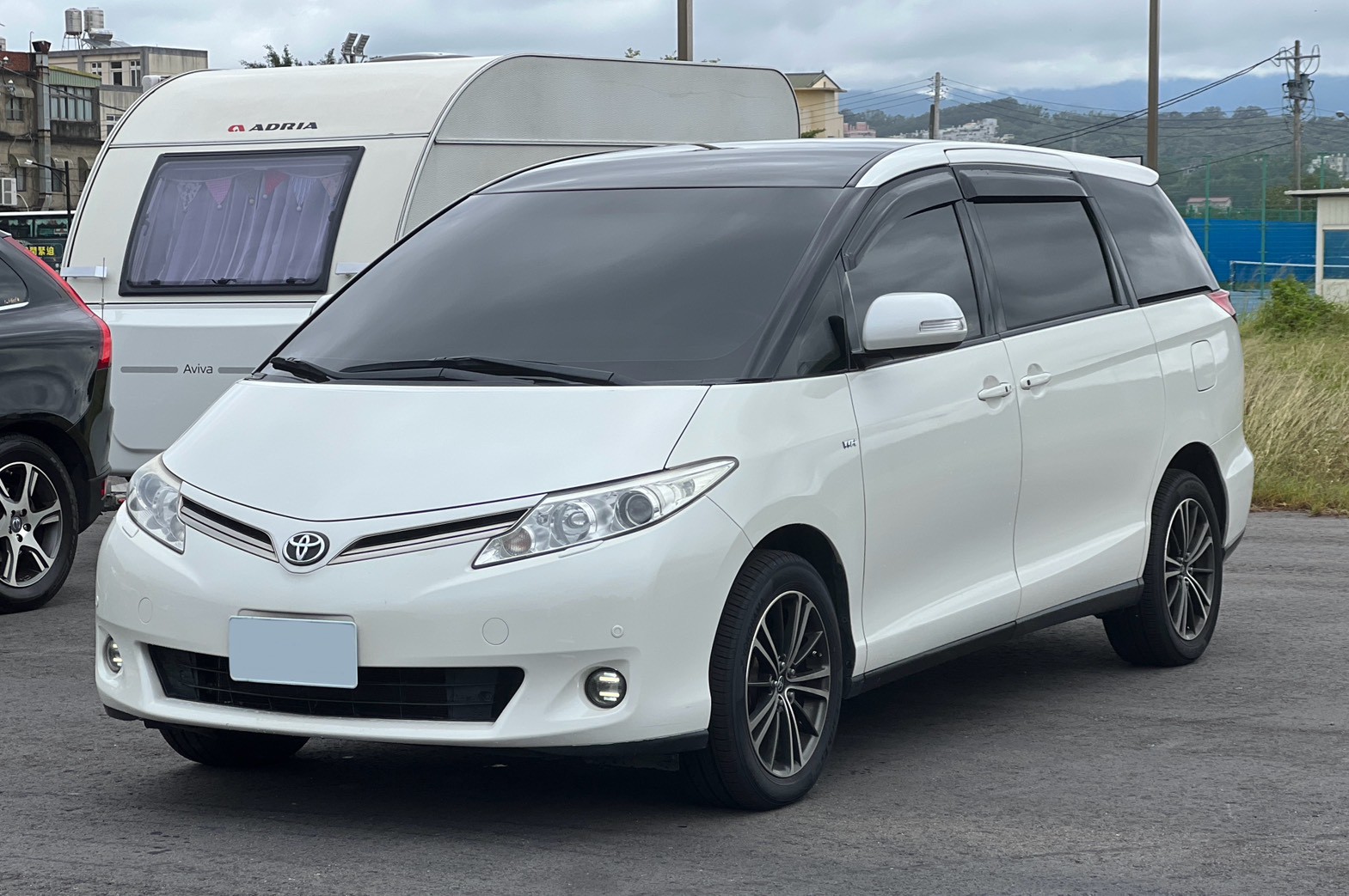 2011 Previa 2.4 豪華版  第1張相片