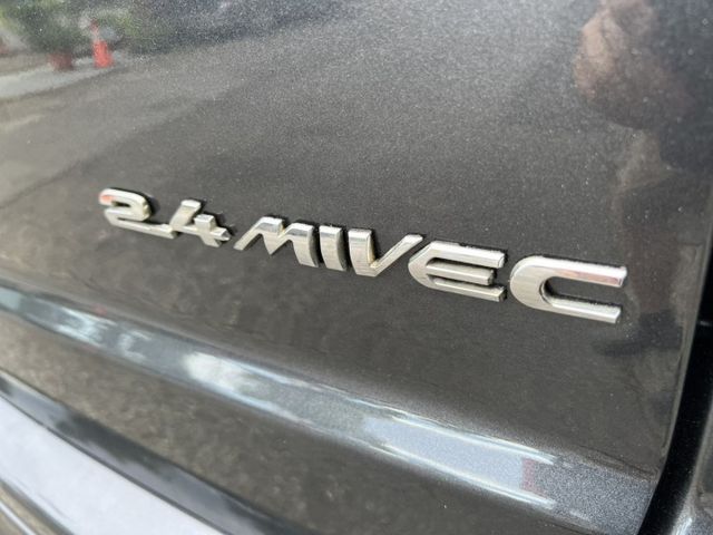 9吋安卓機~倒車影像~僅跑9萬多~  第5張相片