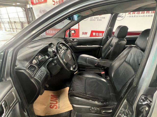 嚴選認證車~2.4小改款~大空間~  第6張相片