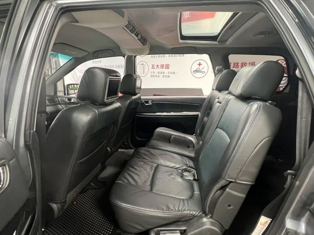 嚴選認證車~2.4小改款~大空間~  第7張相片