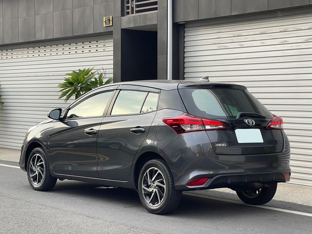 TOYOTA豐田 YARIS  第2張相片