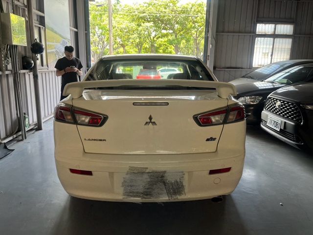 MITSUBISHI三菱 LANCER  第2張相片