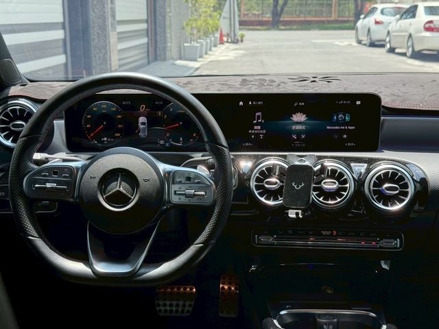 M-BENZ賓士 A250  第4張相片