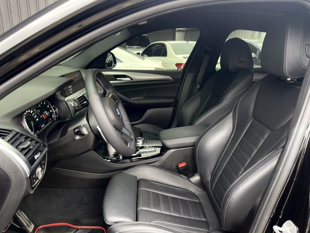 BMW寶馬 X4 XDRIVE30I  第5張相片