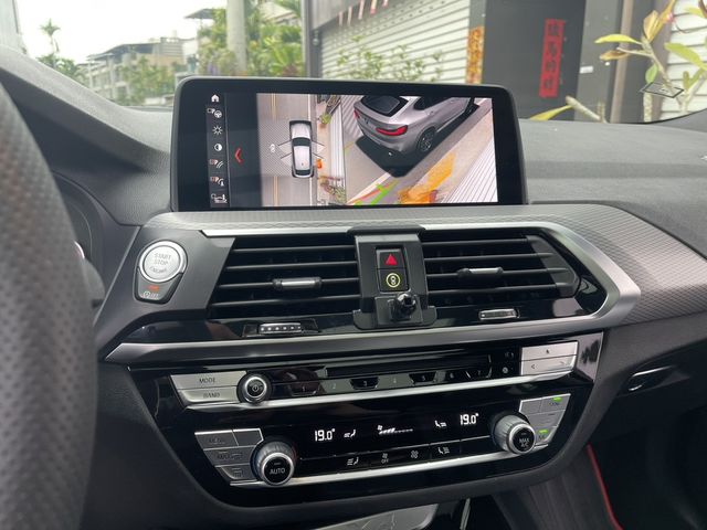 BMW寶馬 X4 XDRIVE30I  第7張相片