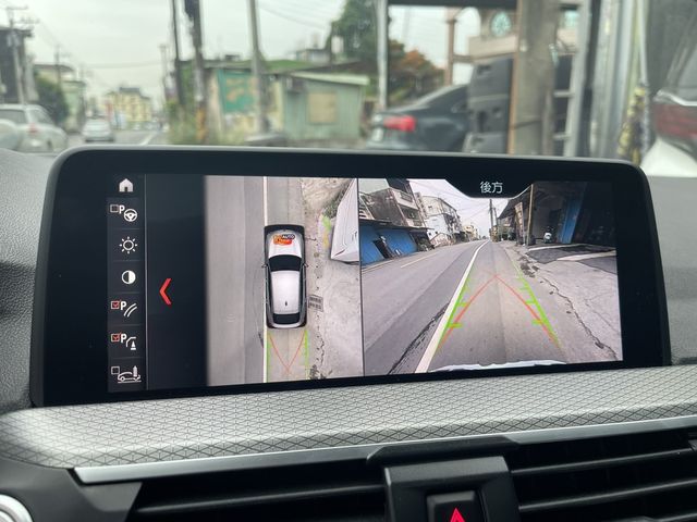 BMW寶馬 X4 XDRIVE30I  第8張相片