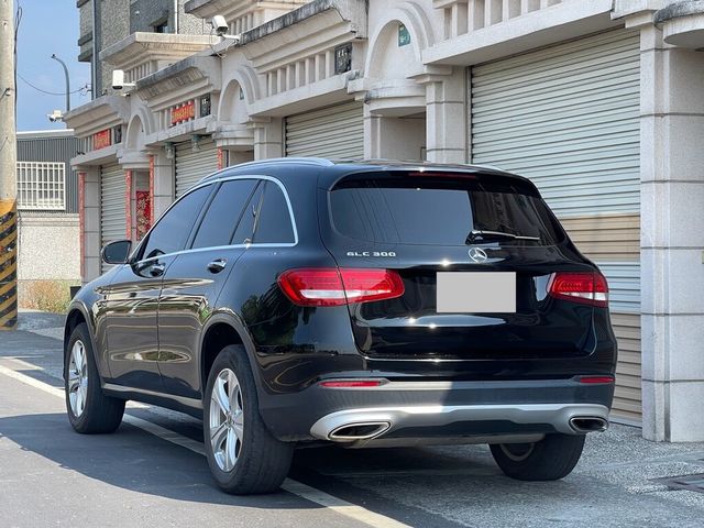 M-BENZ賓士 GLC300  第2張相片