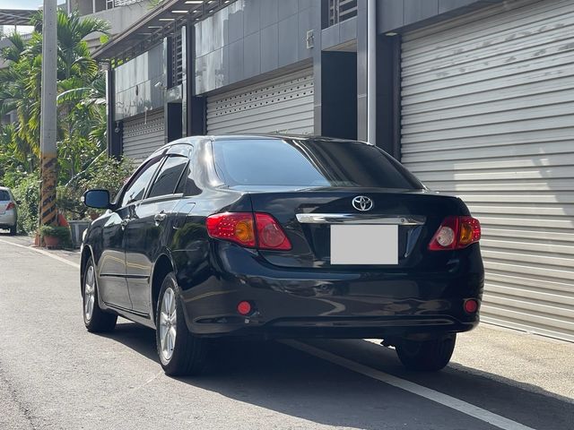 TOYOTA豐田 ALTIS  第2張相片