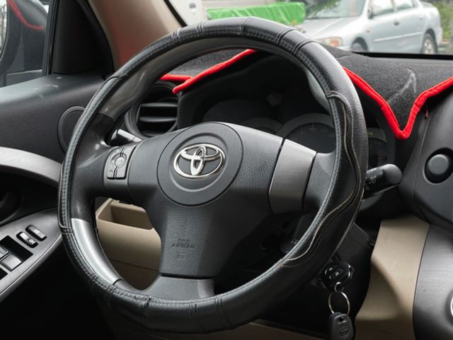 TOYOTA豐田 RAV4  第8張相片