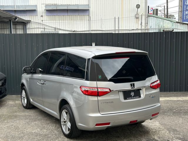 Luxgen M7  第3張相片