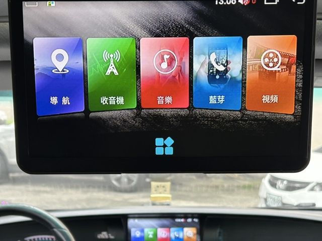 Luxgen M7  第11張相片