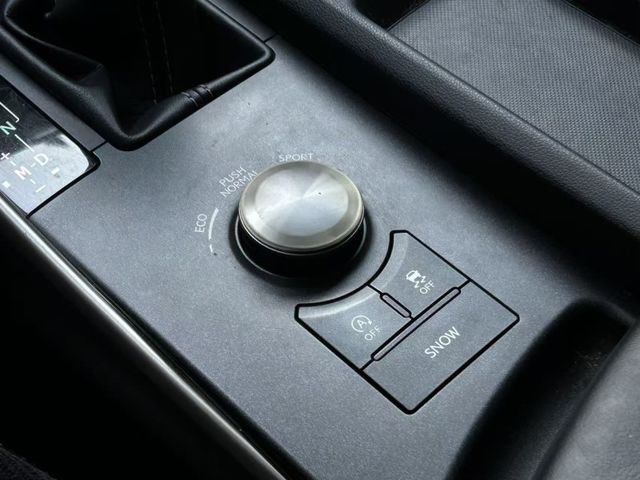 Lexus IS  第1張相片