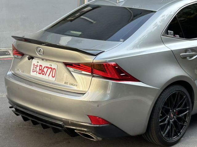 Lexus IS  第3張相片
