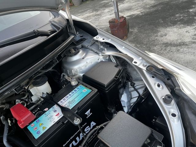 16年式.原廠保養.里程保證.車況優.可全貸.  第19張相片