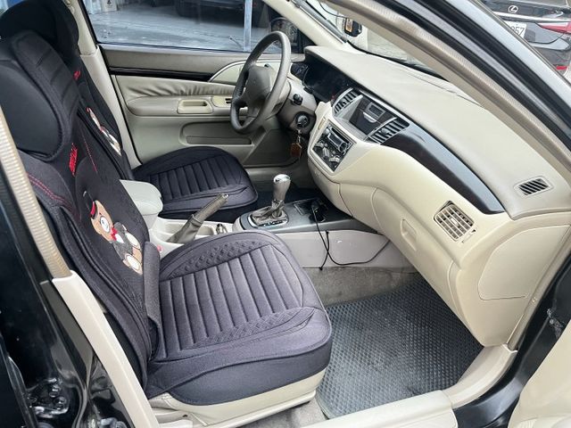 車況超好.頂級版.在地一手車.代步車第一選擇.機會少有.  第13張相片