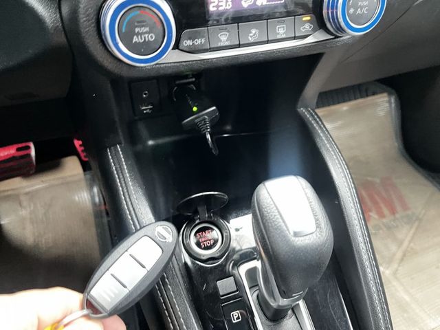 頂級.360環景.LED頭燈.車道偏移警示.I-KEY.大螢幕.里程保證.原版件  第10張相片
