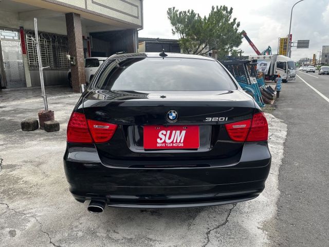 2011 BMW320i.少跑.配備齊全.輕鬆入主  第4張相片