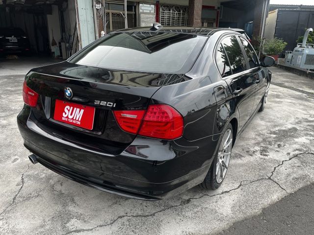 2011 BMW320i.少跑.配備齊全.輕鬆入主  第6張相片