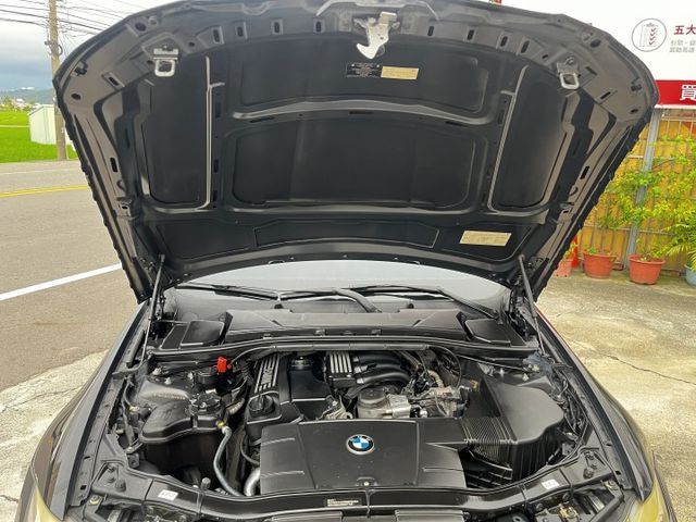 2011 BMW320i.少跑.配備齊全.輕鬆入主  第17張相片