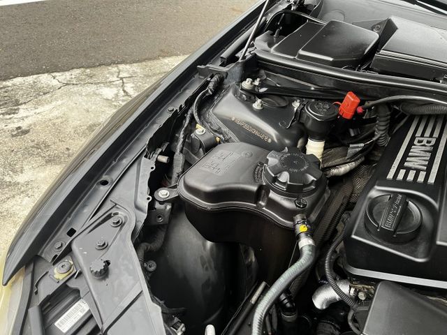 2011 BMW320i.少跑.配備齊全.輕鬆入主  第18張相片