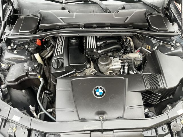 2011 BMW320i.少跑.配備齊全.輕鬆入主  第20張相片