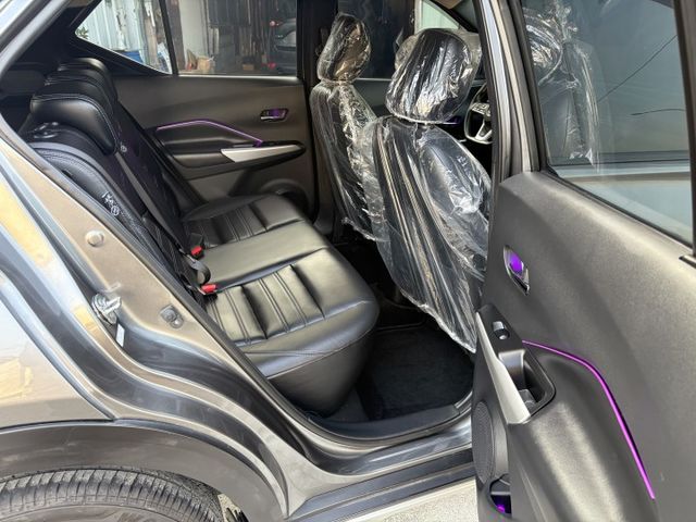 智行頂級版.里程保證.盲點.防滑.6安.車道偏移警示.胎壓.LED頭燈.  第13張相片