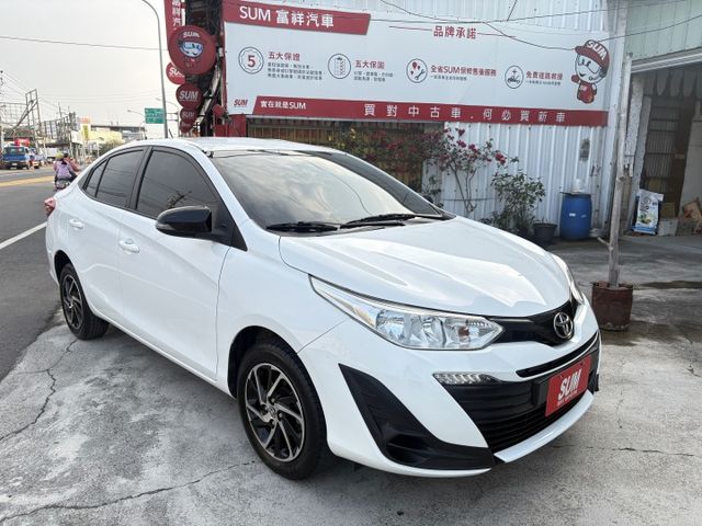 新款.里程保證.循跡防滑.胎壓偵測.日行燈.7安全氣囊.雙色鋁圈.自動收折後視鏡.原版件.  第1張相片