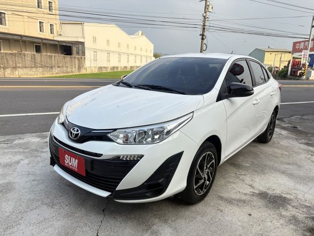 新款.里程保證.循跡防滑.胎壓偵測.日行燈.7安全氣囊.雙色鋁圈.自動收折後視鏡.原版件.  第3張相片