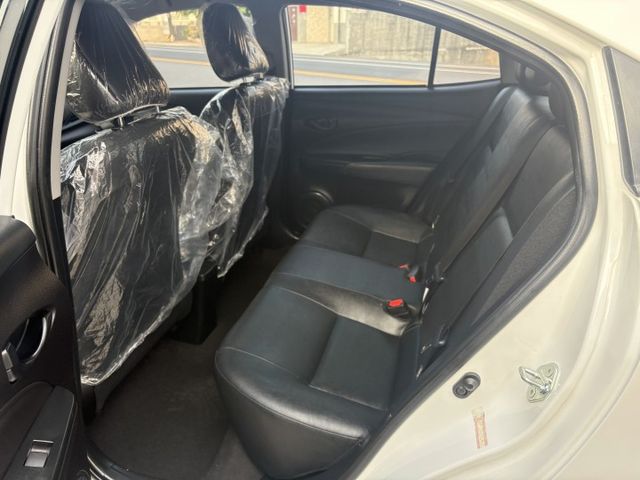 新款.里程保證.循跡防滑.胎壓偵測.日行燈.7安全氣囊.雙色鋁圈.自動收折後視鏡.原版件.  第13張相片