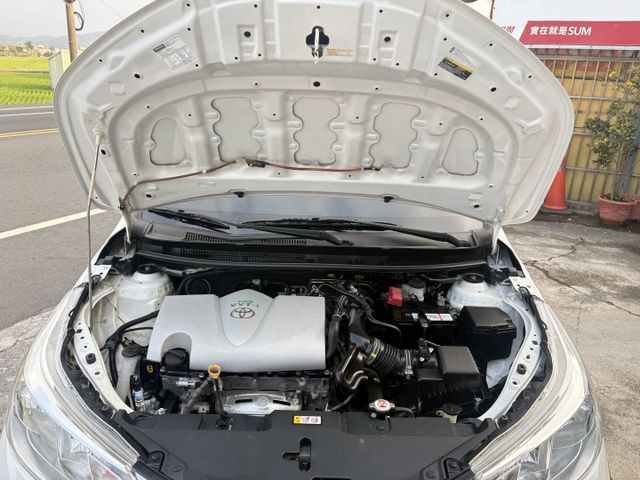 新款.里程保證.循跡防滑.胎壓偵測.日行燈.7安全氣囊.雙色鋁圈.自動收折後視鏡.原版件.  第17張相片