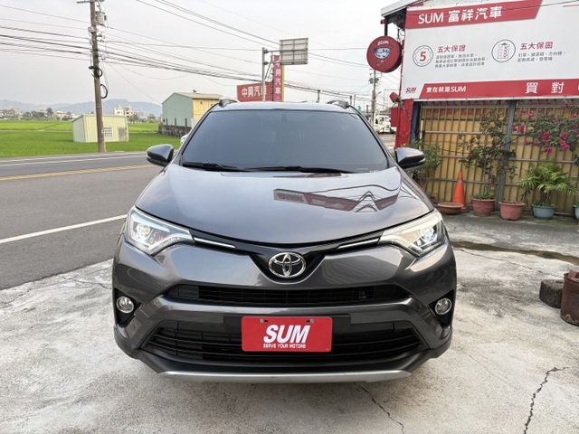 小改款.I key.衛星導航.倒車顯影.駕駛座電動椅.定速.LED頭燈.漂亮.車況優.  第3張相片