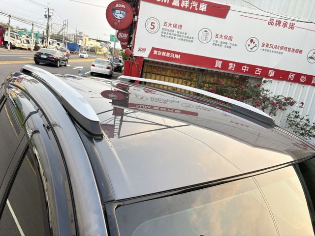 小改款.I key.衛星導航.倒車顯影.駕駛座電動椅.定速.LED頭燈.漂亮.車況優.  第20張相片