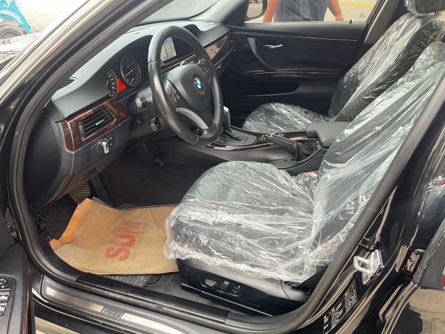 2011 BMW320i.少跑.配備齊全.輕鬆入主  第11張相片