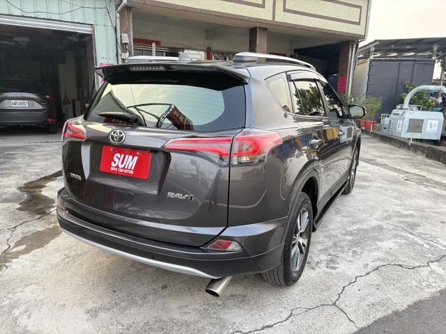 小改款.I key.衛星導航.倒車顯影.駕駛座電動椅.定速.LED頭燈.漂亮.車況優.  第6張相片