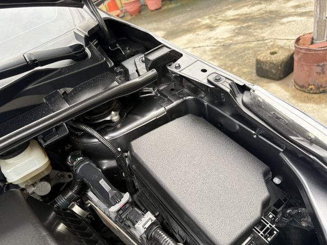 特價定速.恆溫.數位電視.里程保證.免頭款.車況優  第17張相片