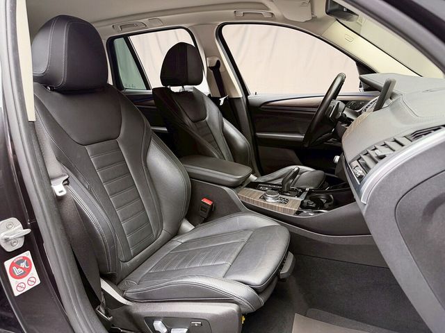 BMW寶馬 X3  第12張相片