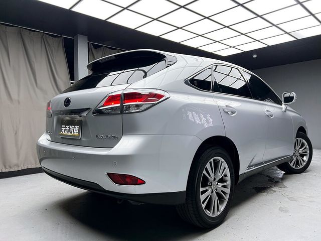 LEXUS凌志 RX450H  第6張相片