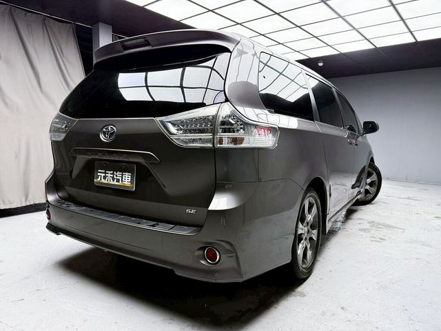 TOYOTA豐田 SIENNA  第6張相片